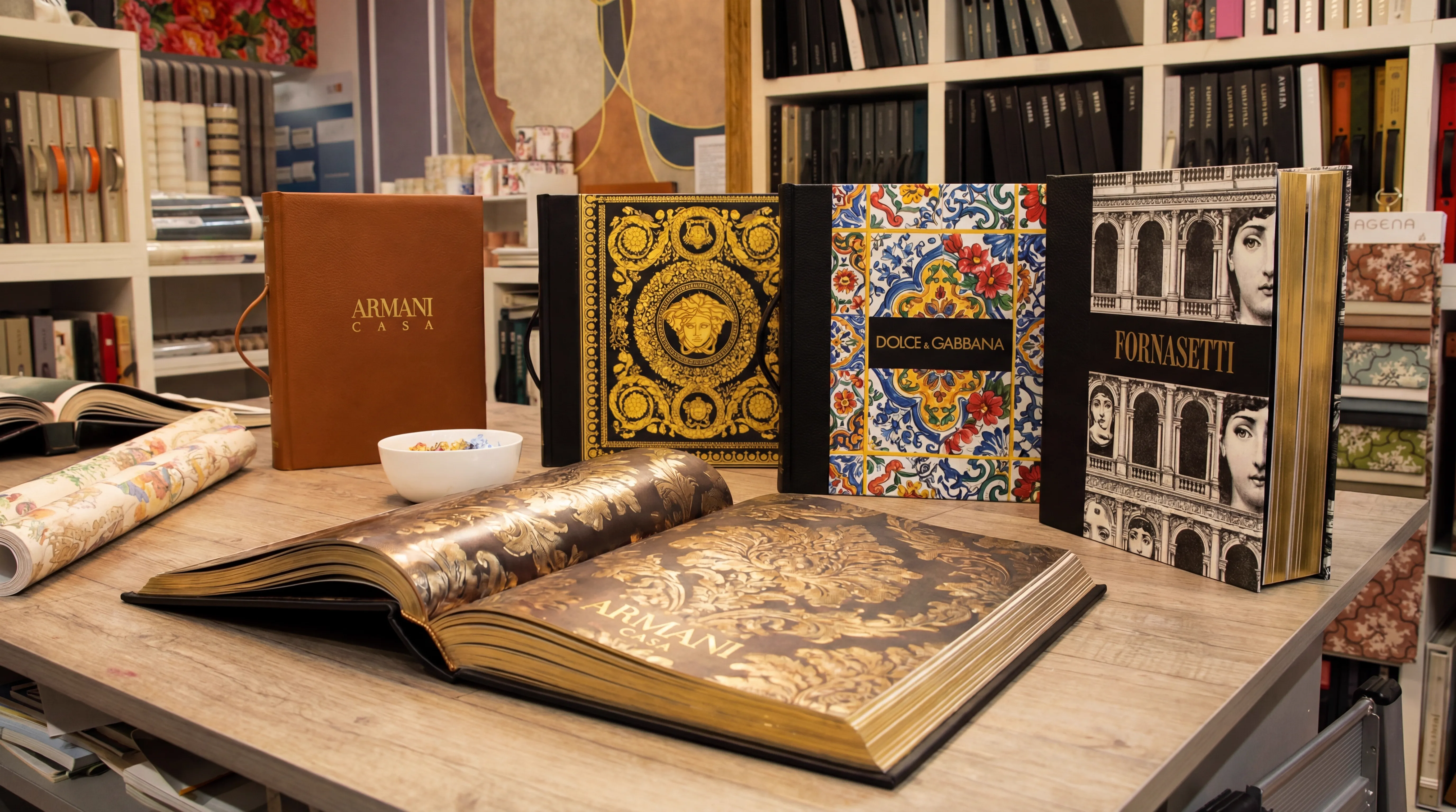 Angolo brand di lusso showroom Color Art Center da Color Art Center IZZO a Boscoreale